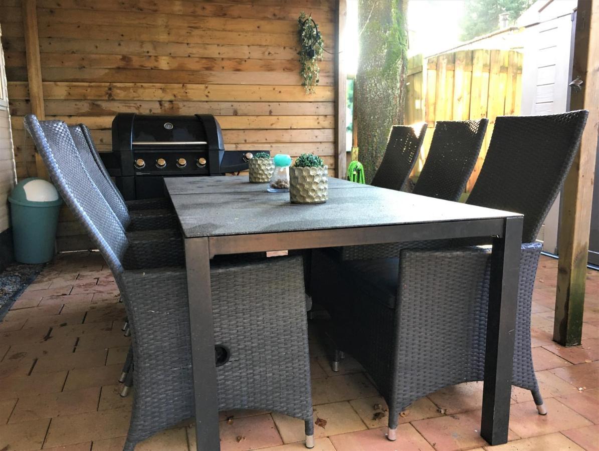 Prachtige Luxe Chalet Op De Veluwe Nabij Hoenderloo Dış mekan fotoğraf